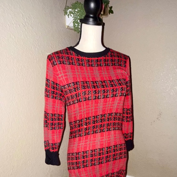 VENUS Dresses & Skirts - Venus M Bodycon Sweater Dress - Like New Elegance